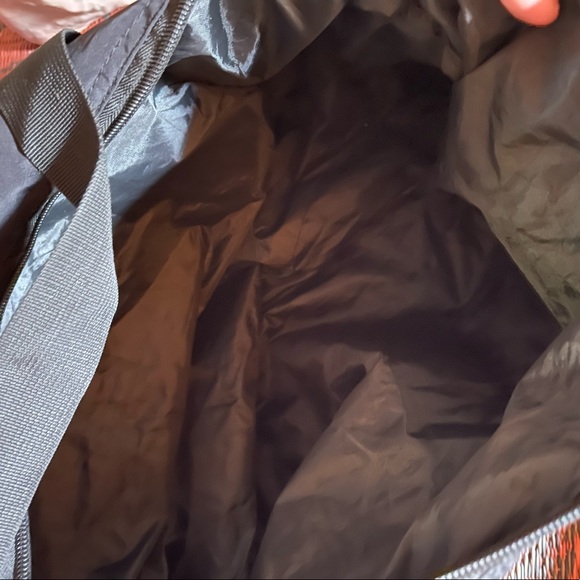 Rick n morty duffel bag - Picture 8 of 9